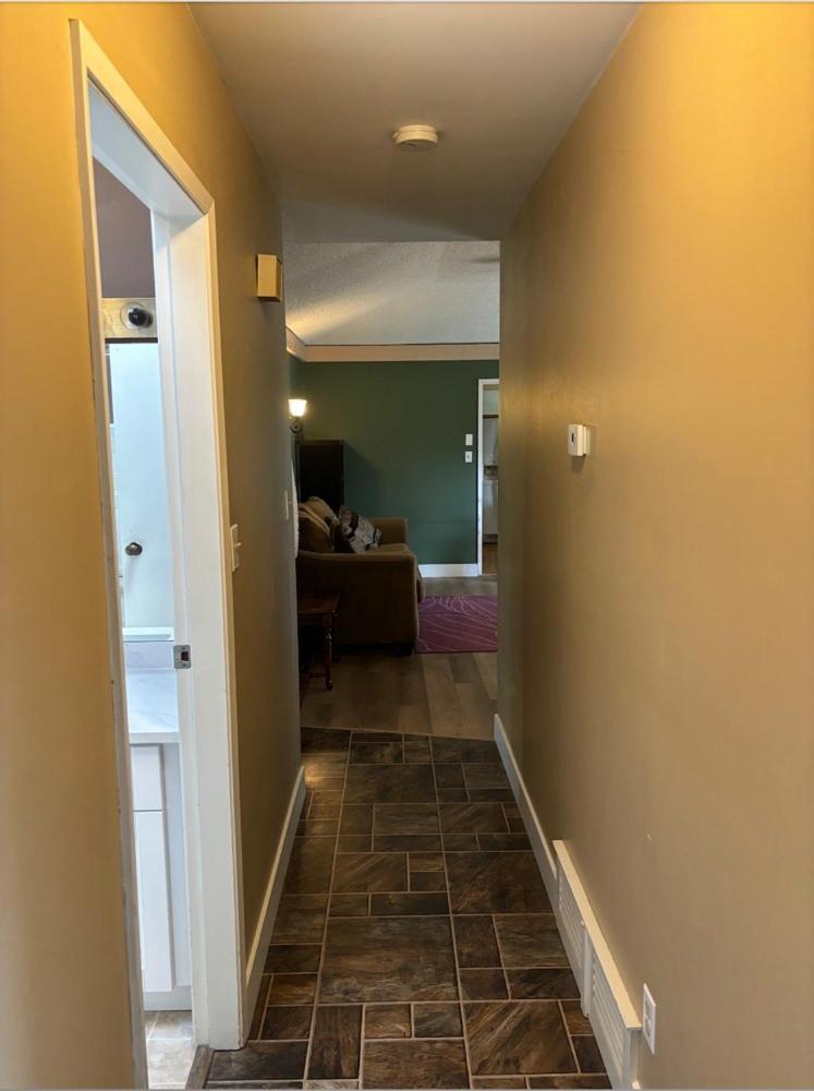 Cozy Retreat On Sandpiper Court - Room H With Share Bathroom 리치먼드 외부 사진