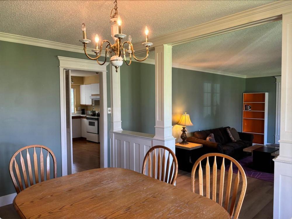 Cozy Retreat On Sandpiper Court - Room H With Share Bathroom 리치먼드 외부 사진